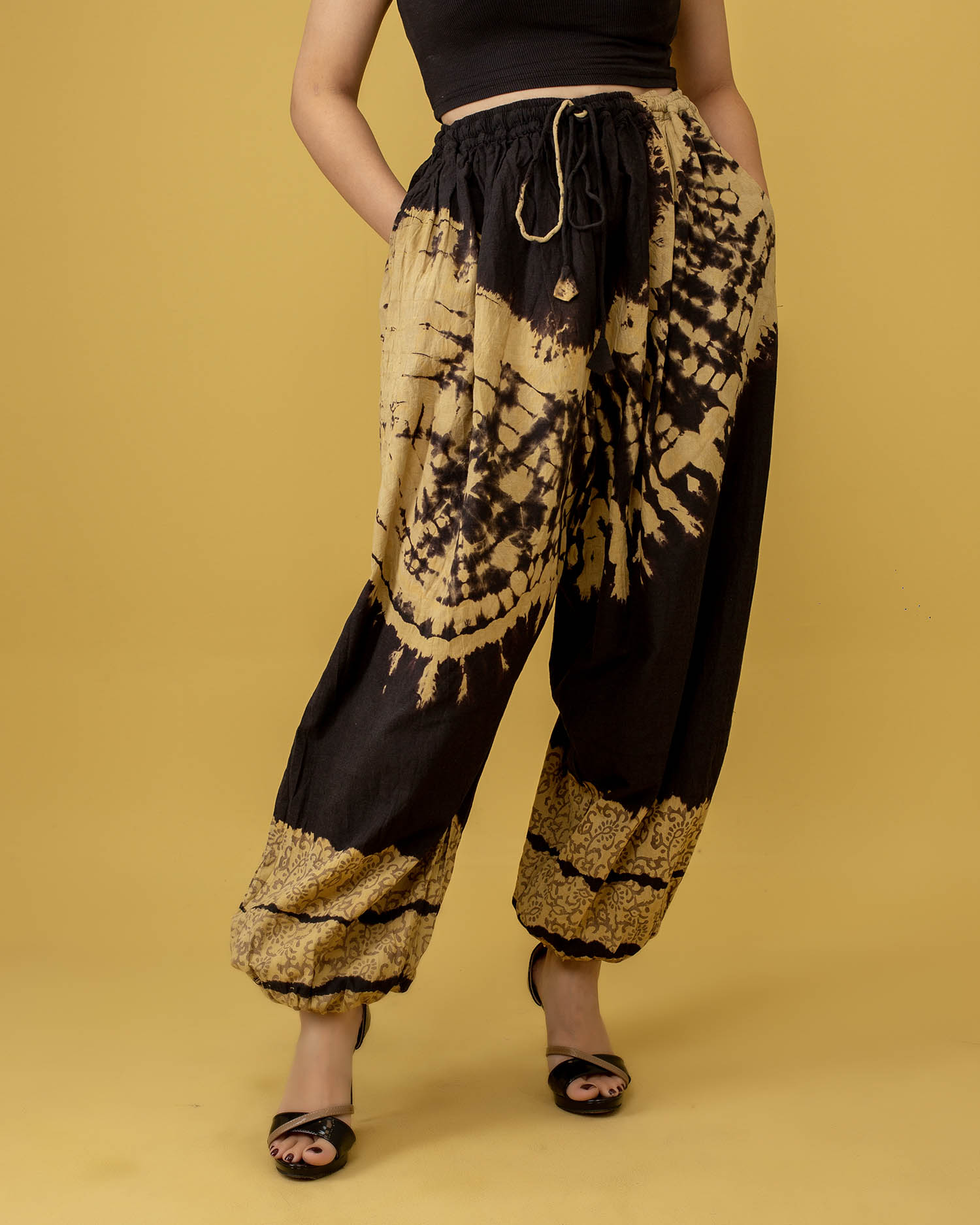 Earthy Yellow Black