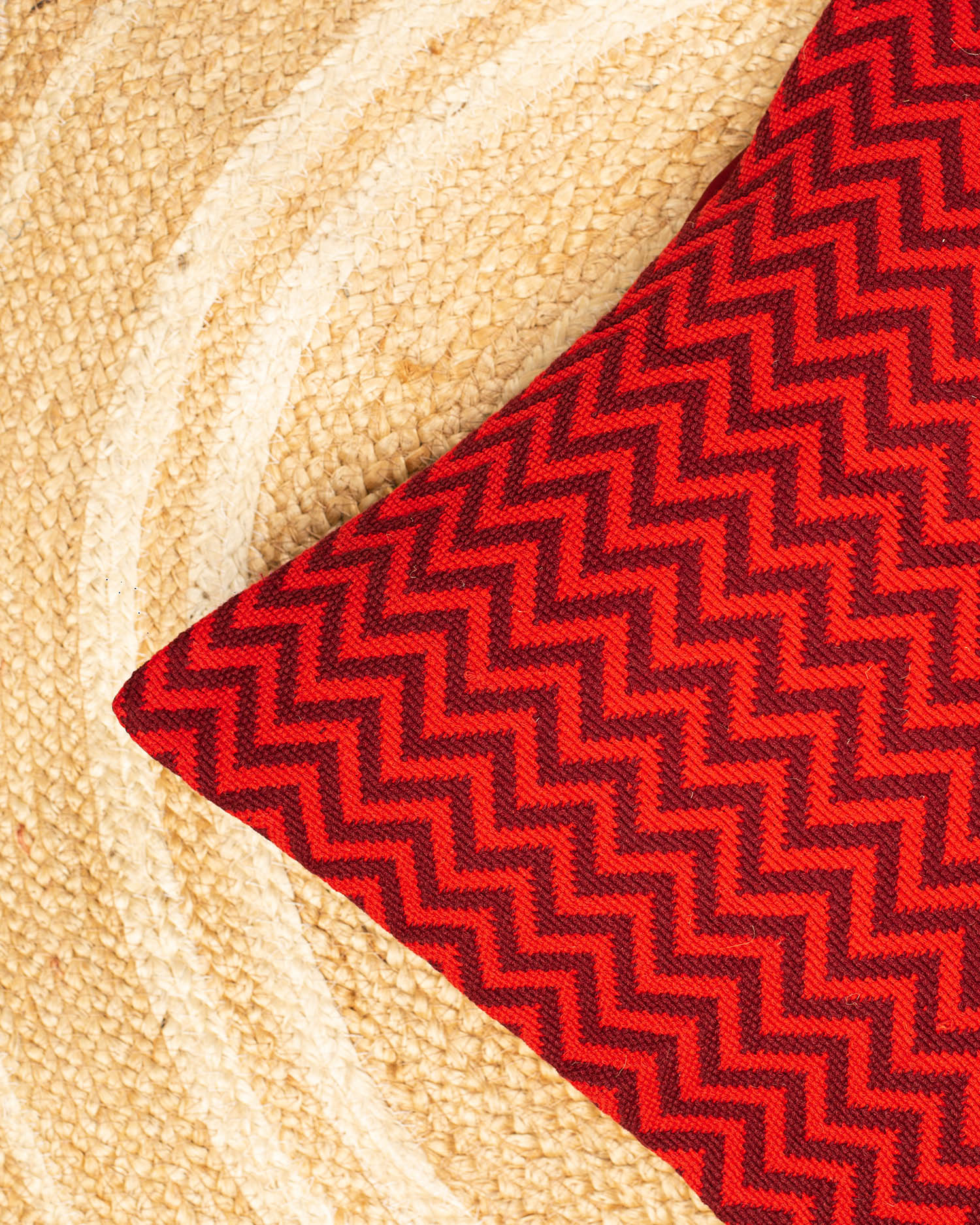 Red and Maroon Wave