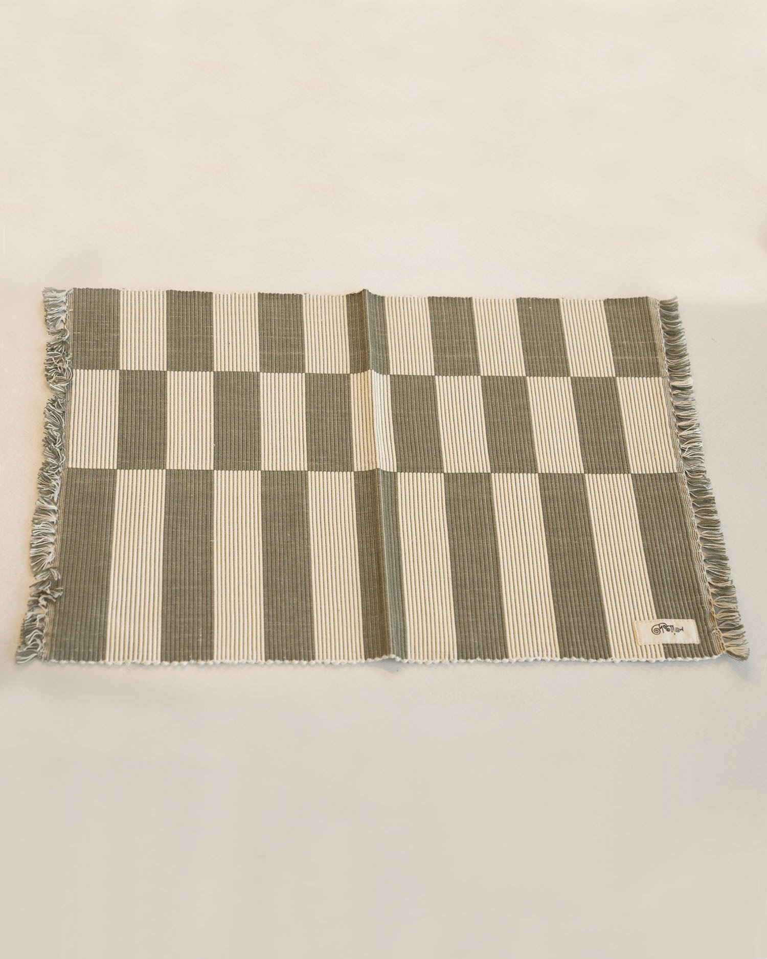 Off White & Comouflag Green